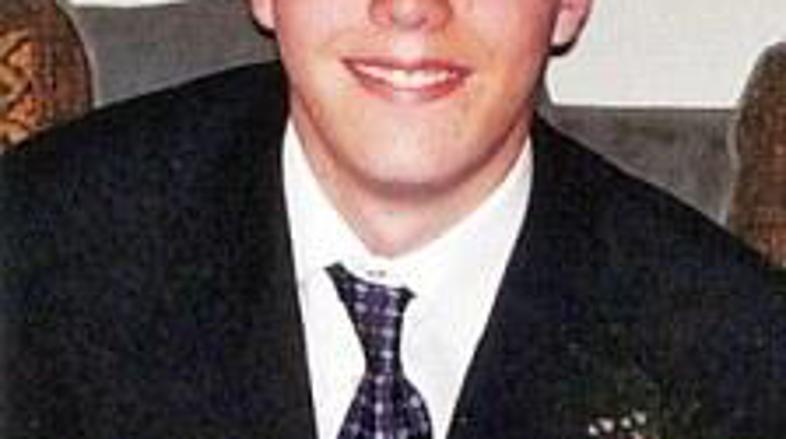 Jason je prepozno opazil, da so njegovi psi napadli Andrewa (na sliki). (Foto: d