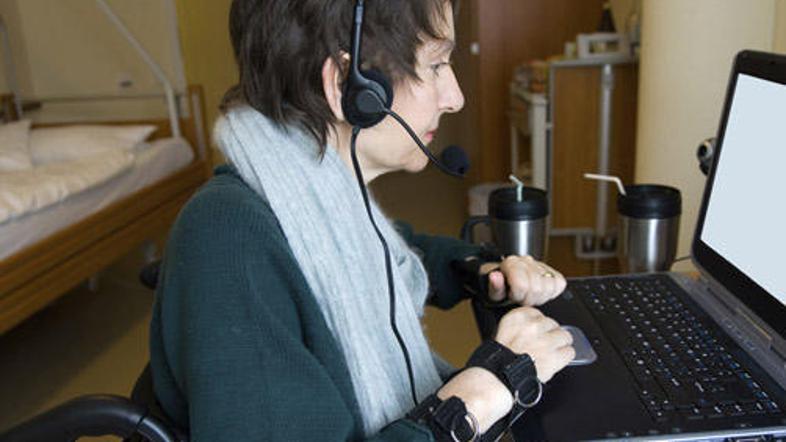 Posledice gospodarske krize so vidne tudi pri številnih brezposelnih invalidih.