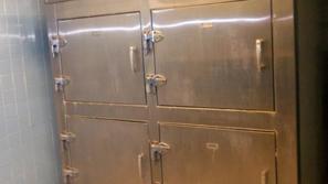 razno 03.06.13. mrtvasnica, hladilnik, stirje predali, new york, foto: ebay