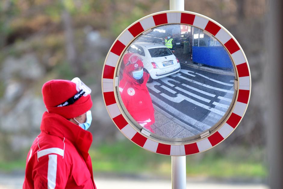 mejni prehod SLO - ITA | Avtor: Epa