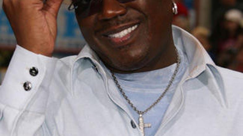 Bernie Mac je pred nekaj dnevi nepričakovano umrl zaradi zapletov pri pljučnici.