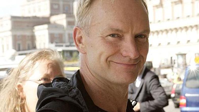 Sting se lahko smeji!