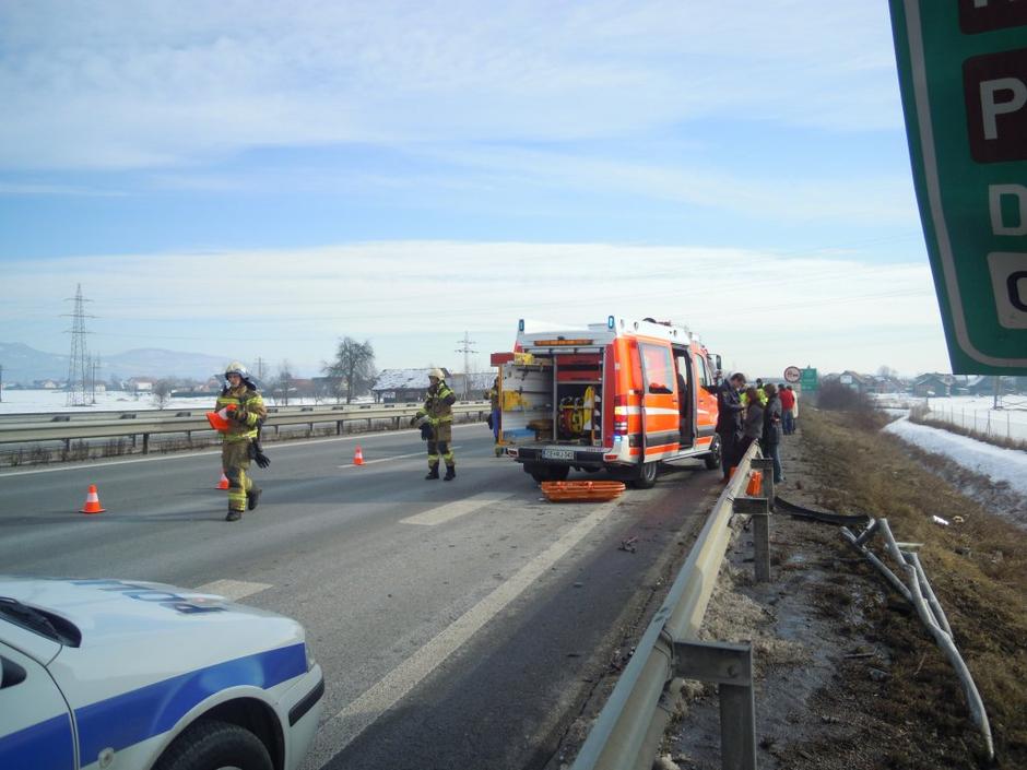 nesreča na štajerski AC | Avtor: Poklicna gasilska enota Celje