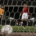 Italijanski nogometni prvoligaš AS Roma je pred morebitno menjavo lastnikov.