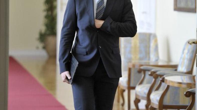 Sestanek predsednikov parlamentarnih strank.