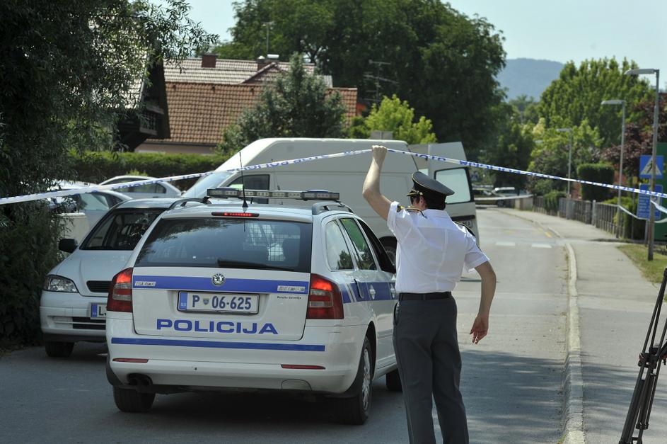 slovenija 19.06.13, umor, samomor, policija, forenziki, Rodica, umor in samomor 