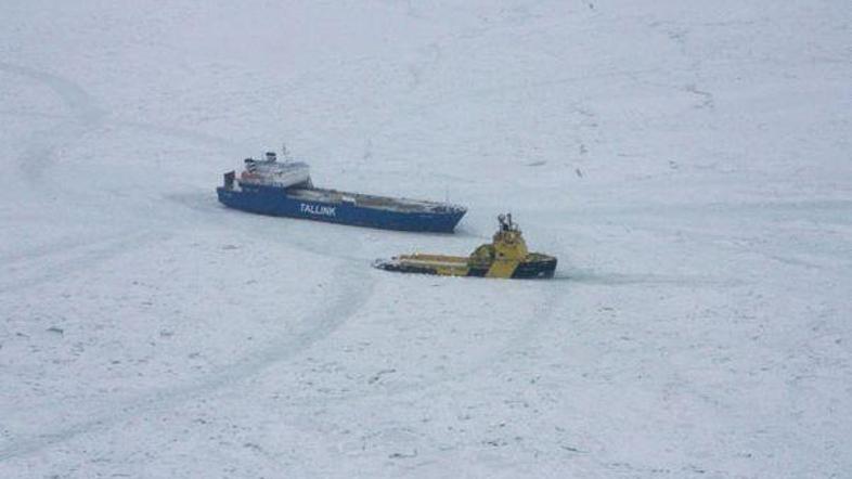 Reševanje ene izmed ladij. (Foto: Švedska obalna straža)