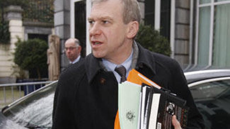 Belgijski premier je zaradi namigovanj, da je vlada skušala vplivati na določite