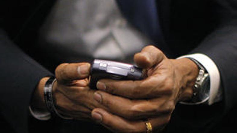 Barack Obama je bil med predsedniško kampanjo pogosto fotografiran z Balckberryj