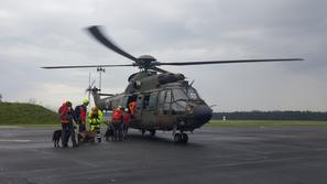 reševalni psi - helikopter