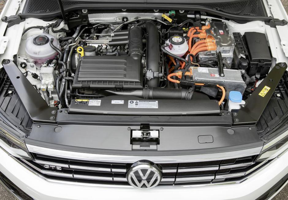 Volkswagen passat GTE | Avtor: Gregor Prebil