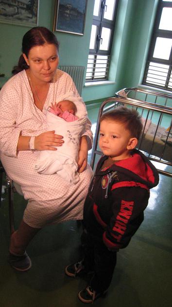 Vesna Titan, prva novorojenka 2011, porodni%C5%A1nica ptuj