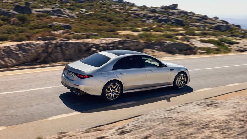 mercedes-benz razred S