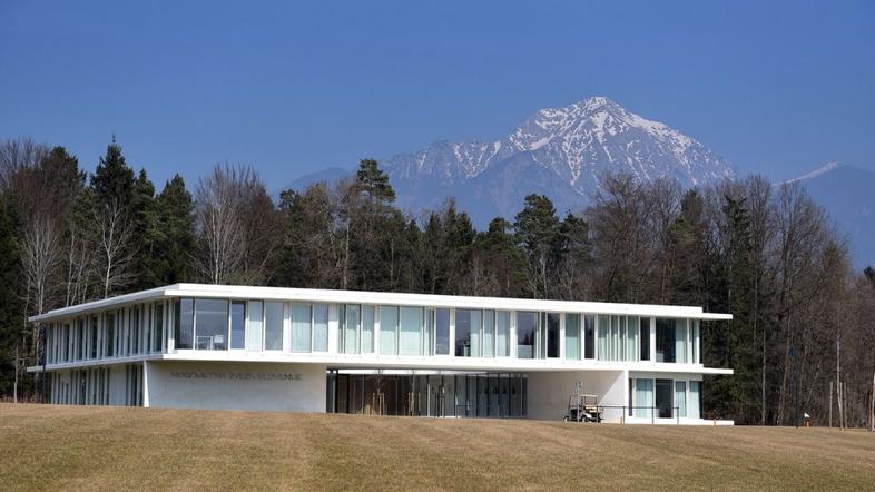 Nogometna zveza Slovenije NZS Brdo pri Kranju