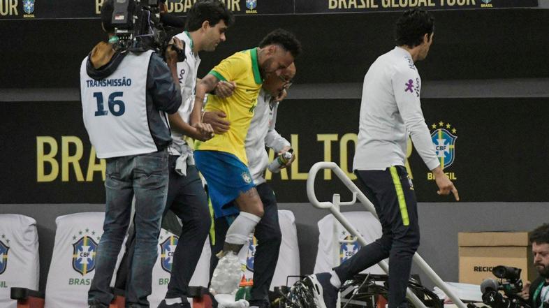 Neymar Brazilija poškodba