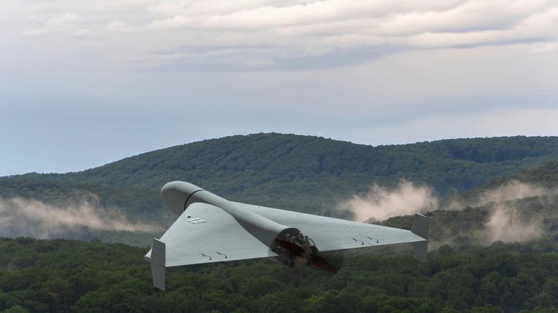 Vojaški dron