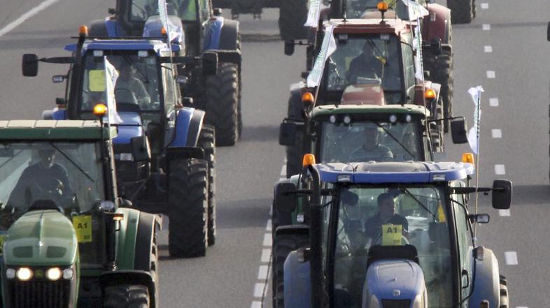 KMETJE, PROTEST, FRANCIJA, PARIZ