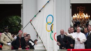 papež Frančišek olimpijska zastava Rio de Janeiro