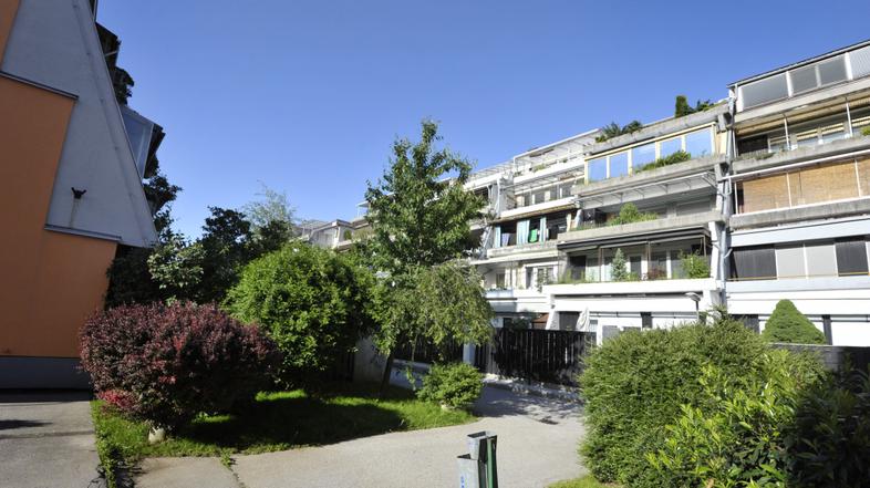 ljubljana 17.05.12, terasasti bloki, naselje, Ulica Bratov Ucakar, Koseze, foto: