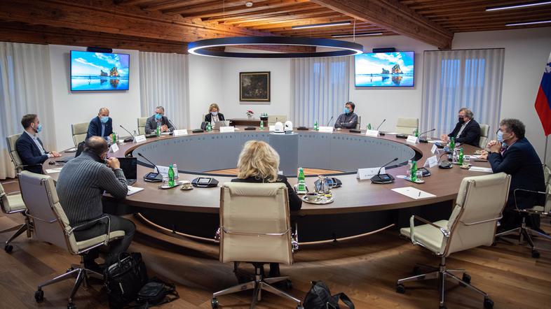 vlada janez janša brdo seja vlade