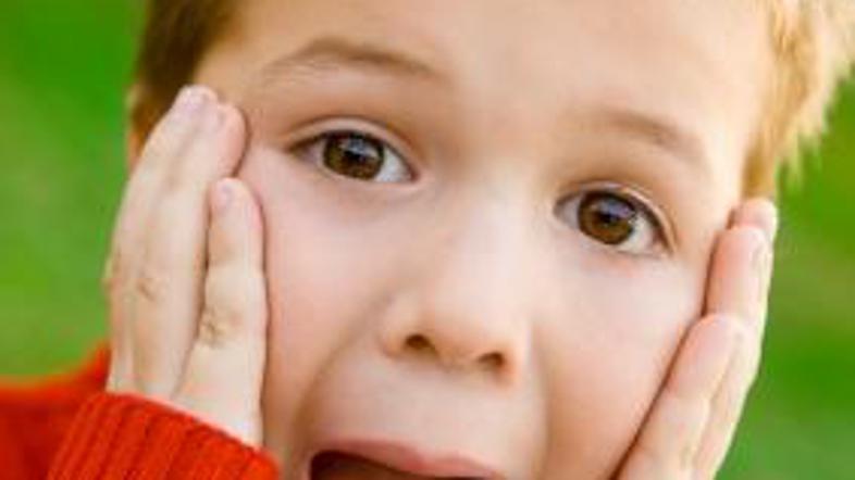 Otrokov glas se spreminja – tako je.