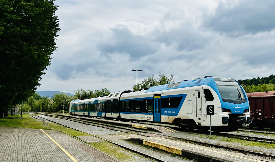 Zapira se priljubljena kavarna pri železniški postaji, razlog pa ...