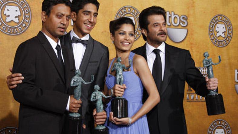 Igralci filma Slumdog Millionaire, ki so prejeli nagrado za najboljšo filmsko za
