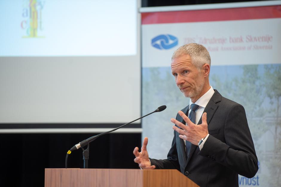Boštjan Vasle, guverner Banke Slovenije, bančna konferenca | Avtor: Anže Petkovšek