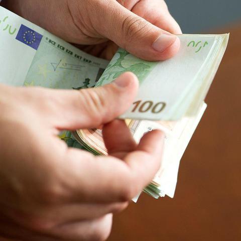 denar bankovci štetje denarja