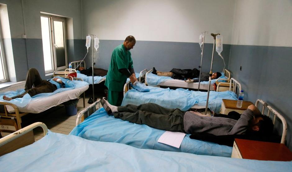 Napad na bolnišnico v Kabulu | Avtor: EPA