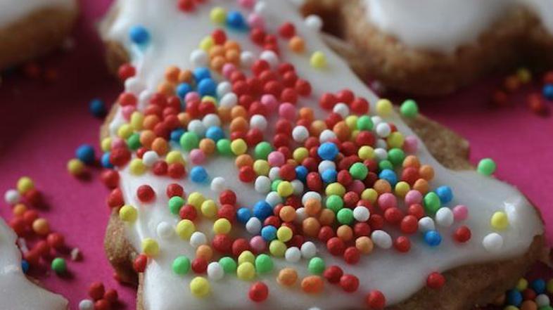 Piko na i bodo naredili glazura in okraski. (Foto: Shutterstock)