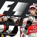 Bosta Heikki Kovalainen in Lewis Hamilton v sezoni 2008 nazdravljala kot moštven