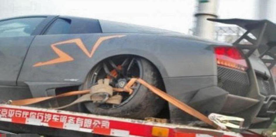 Uničeni redki lamborghini. 