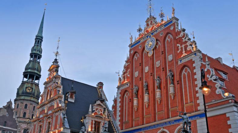 V Rigi prah dvigujejo divji obiskovalci iz Velike Britanije.