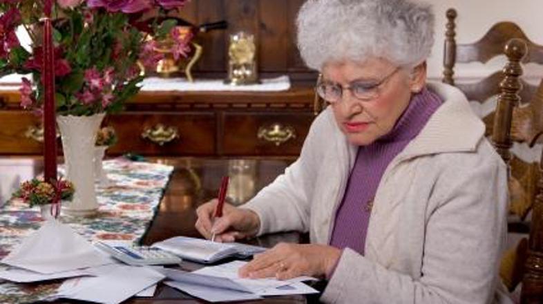 Leta 2005 smo največ denarja dali za starost.