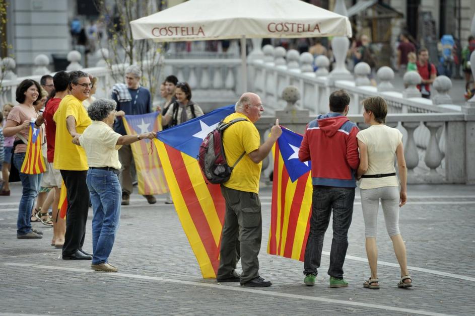 Človeška veriga v podporo Kataloniji