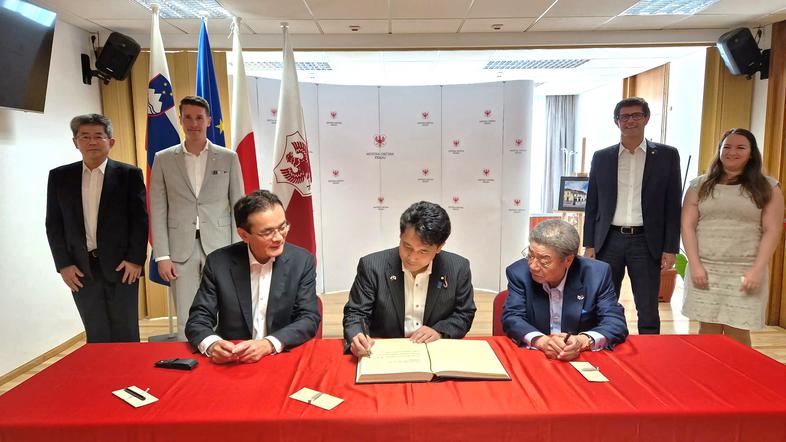 Obisk japonske delegacije v Mestni občini Kranj