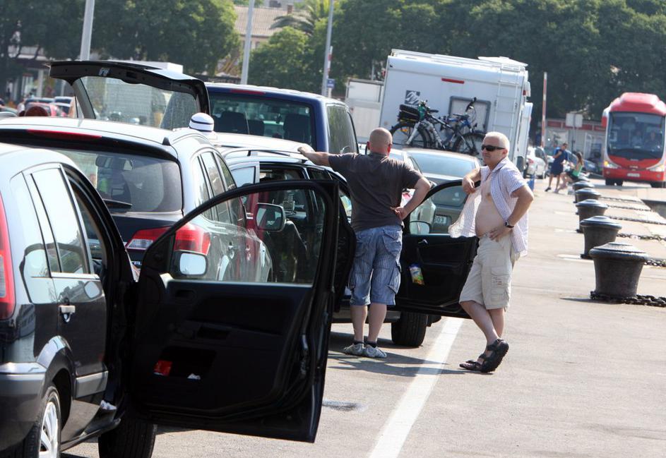 Trajektna linija v splitski luki