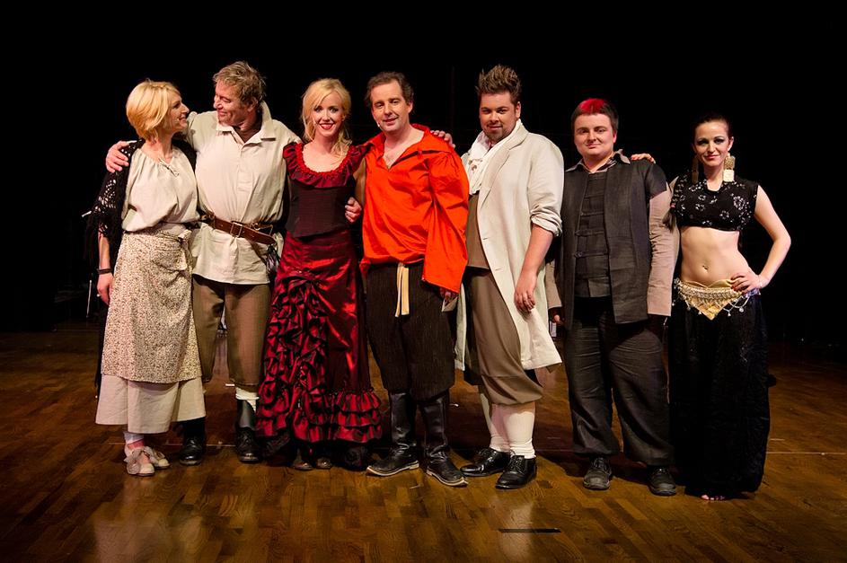 Premiera muzikla Mož iz Manče