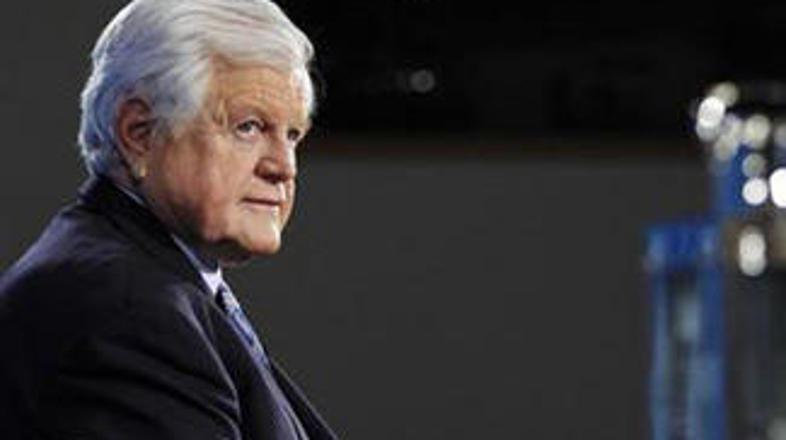 Teddy Kennedy je senator od leta 1962.