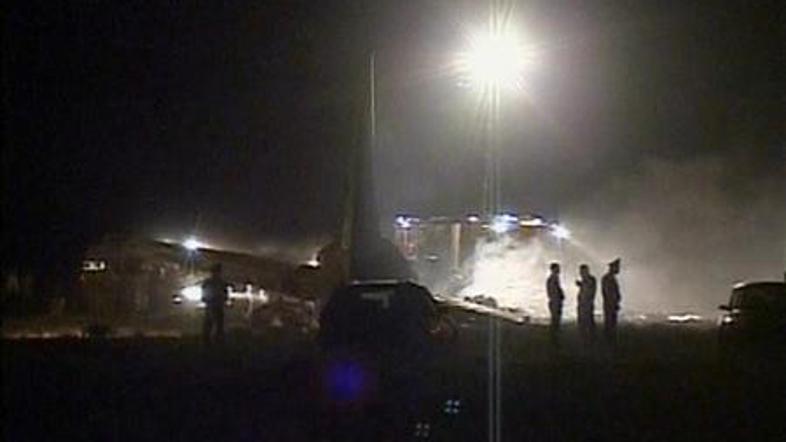 V strmoglavljenju letala je po zadnjih podatkih umrlo 68 ljudi, vključno s 17 čl