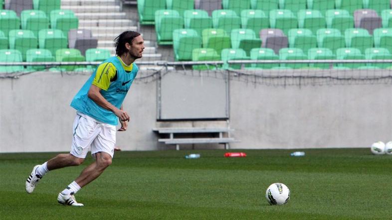 trening stožice slovenija pred belgija 2011