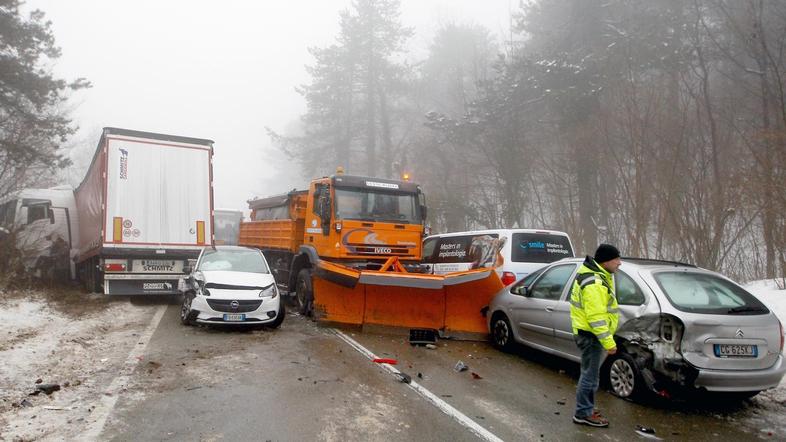 Prometne nesreča na hrvaški strani mejnega prehoda Starod