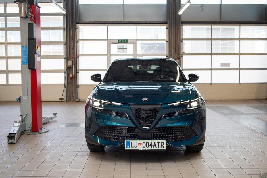 Alfa servis | Avtor: Anže Petkovšek