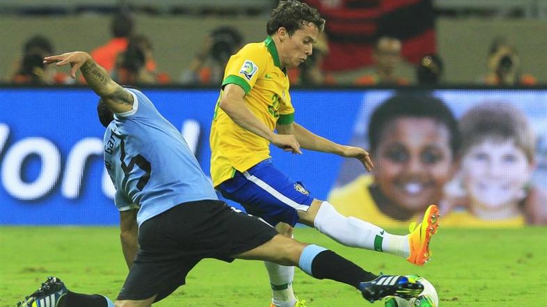 Bernard Gargano Brazilija Urugvaj pokal konfederacij polfinale