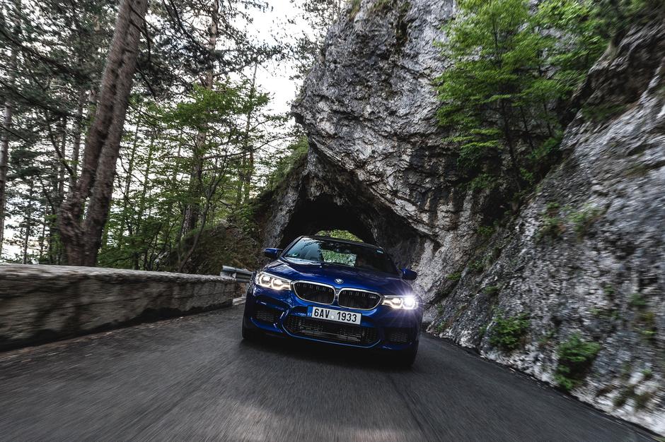 BMW M5 | Avtor: Žiga Intihar