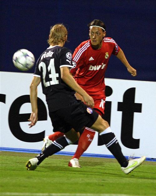 DInamo Zagreb proti Real Madridu v Ligi prvakov (Maksimir)
