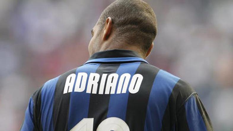 Adrianu pogodba z Interjem poteče junija 2010, a je ne namerava izpolniti.