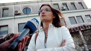 Novinarka Dnevnika Tatjana Tanackovič je včeraj na koprski policiji kriminalisto