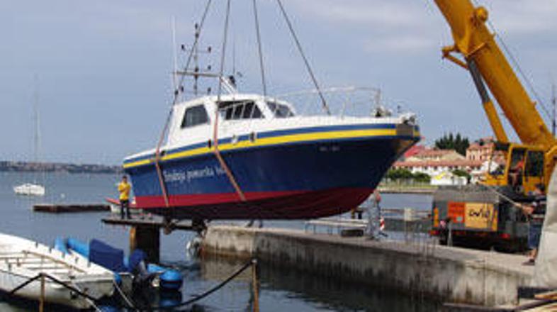 Slovenijo uporabljajo predvsem za učenje manevriranja in osnov optičnega določan